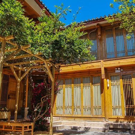 Lijiang Shushi Zhengliu Mujiayuan Hotel ภายนอก รูปภาพ