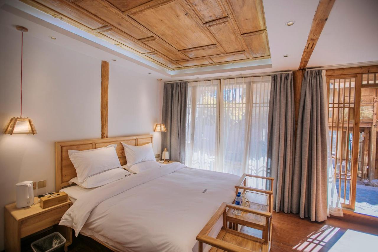 Lijiang Shushi Zhengliu Mujiayuan Hotel ภายนอก รูปภาพ