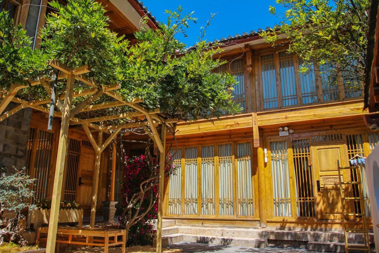 Lijiang Shushi Zhengliu Mujiayuan Hotel ภายนอก รูปภาพ